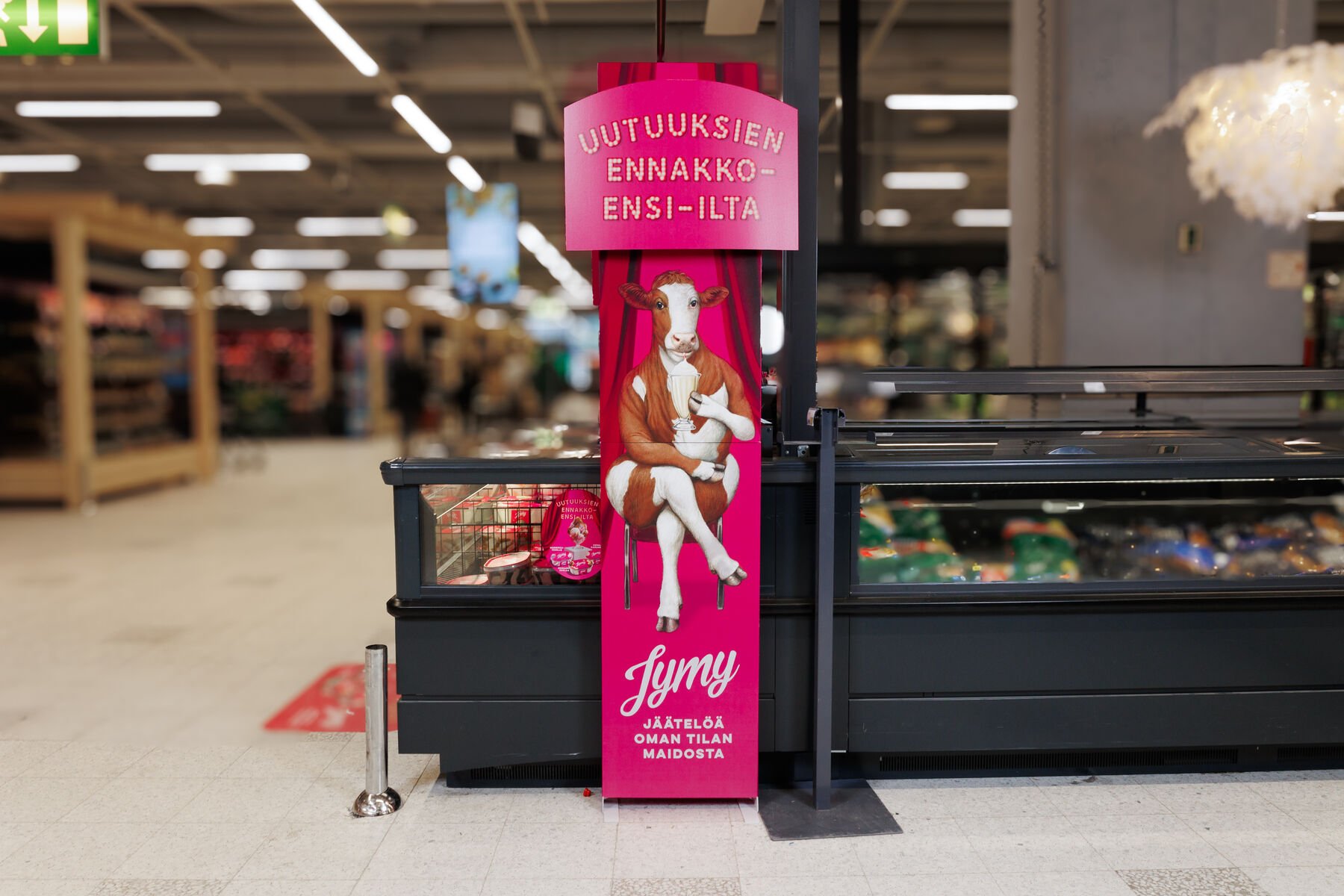 Grano tuotti kestävät kampanjamateriaalit Suomisen Maidon jäätelölanseeraukseen. 