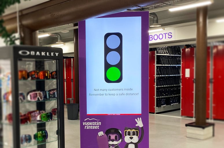 Automaattinen kävijämäärän seuranta näyttö