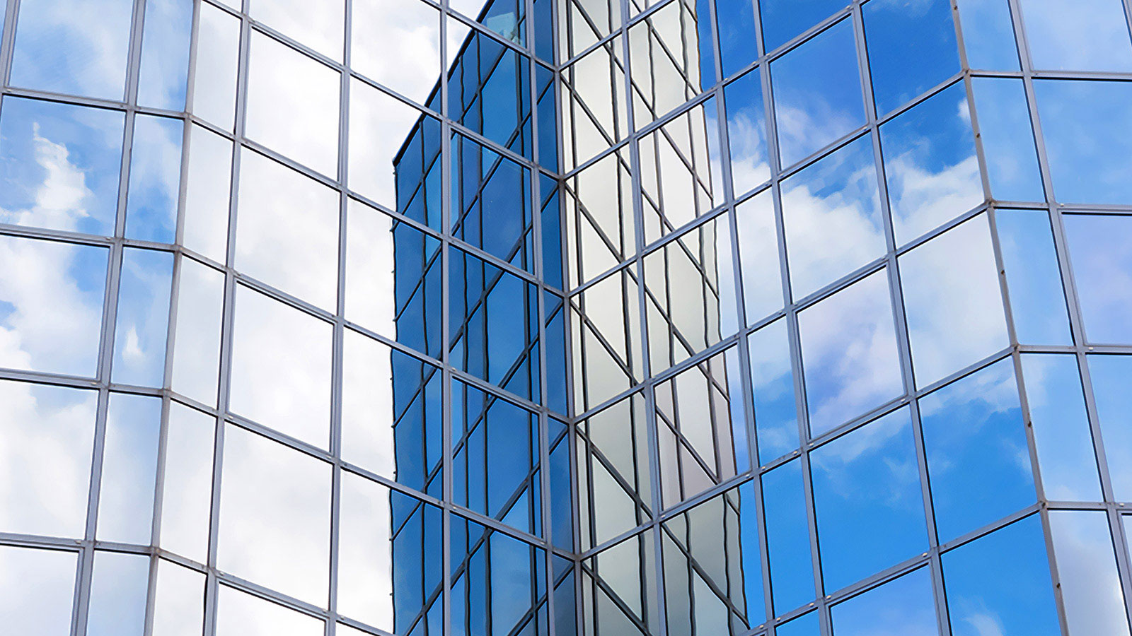 Aurinkosuoja- ja energiakalvot